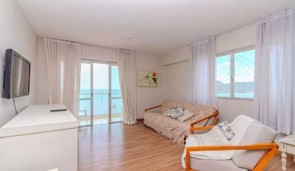 Apartamento frente mar, 04 dormitórios à venda em Balneário Camboriú
