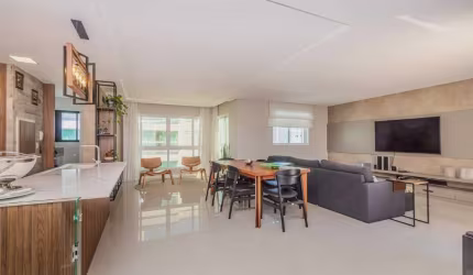 Apartamento duplex à venda no Ed. Sun Island no centro de Balneário Camboriú