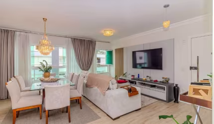Apartamento à venda no Ed. Green Coast no centro de Balneário Camboriú