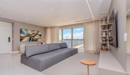 Apartamento à venda no Ed. Yachthouse em Balneário Camboriú