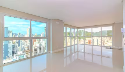 Apartamento vista mar à venda no Ed. Eleganza Tower em Balneário Camboriú