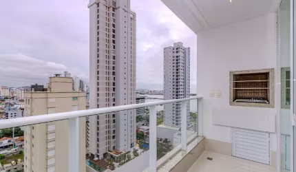 Apartamento á venda no Ed. Porto januario
