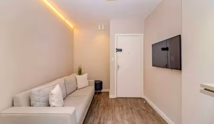 Apartamento á venda no Ed. Erika