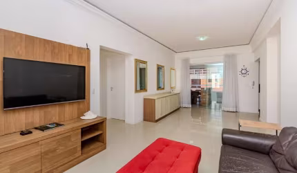 Apartamento à venda no Ed. Farol de Santa Luzia em Balneário Camboriú