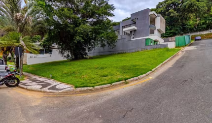 Terreno à venda no Cond. Bella Vista em Balneário Camboriú
