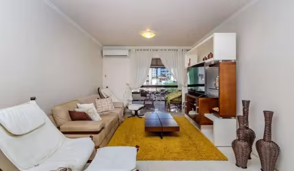 Apartamento à venda no Ed. Hermitage em Balneário Camboriú