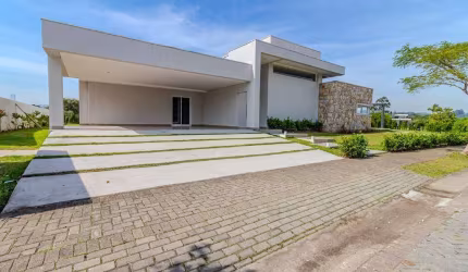 Casa à venda no Cond. Reserva Camboriú Yatch &amp; Golf em Camboriú