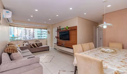 Apartamento próximo ao mar à venda no Ed. Cidade Grande Grande em Balneário Camboriú