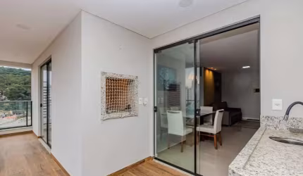 Apartamento com 2 dormitórios no Condomínio Lago Moraine no bairro Fazenda em Itajaí