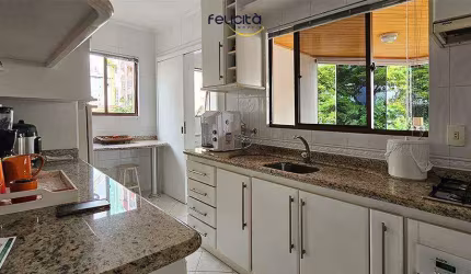 Apartamento à venda no Ed. Costa do Sol em Balneário Camboriú