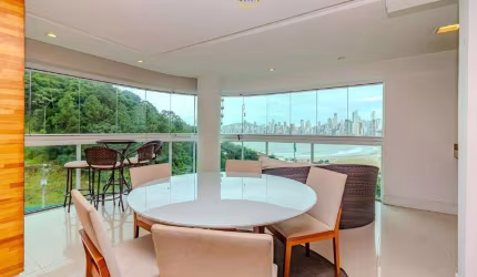 Apartamento à venda no ed. Boulevard San Diego