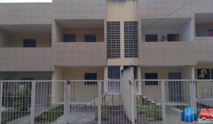 Apartamento com 2 quartos  para alugar, 0.00 m2 por R$700.00  - Pinheiropolis - Caruaru/PE