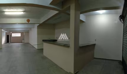 Alugo loja comercial em Itaúna com excelente localização!
