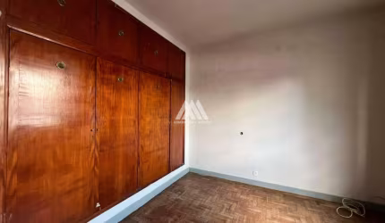 Vendo apartamento em Itaúna em excelente localização no centro!