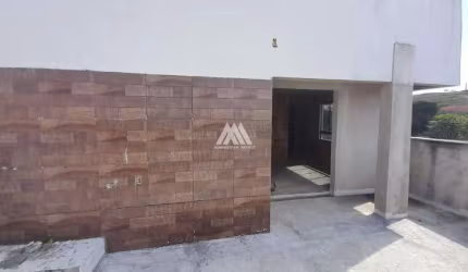 Vendo cobertura em Itaúna com ótima localização!
