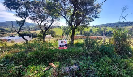 Vendo lote em Itaúna com boa topografia!