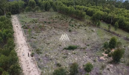 Vendo chácara em Itatiaiuçu de 1000m² excelente localização.