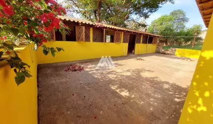 Vendo chácara em Itatiaiuçu de 2000m² com 02 quartos e piscina excelente localização