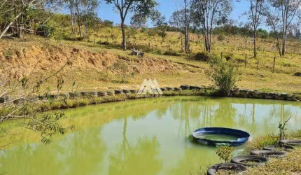 Vendo sitio em Itatiaiuçu de 20.000m² com 04 quartos e piscina excelente localização