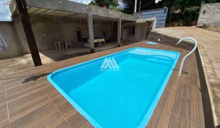 Vendo chácara em Itatiaiuçu de 600m² com 03 quartos e piscina excelente localização.