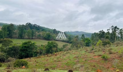 Vendo terreno em Itatiaiuçu de 40.000m² excelente localização.