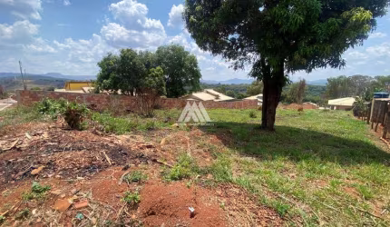Vendo chácara em Itatiaiuçu de 1000m² excelente localização.