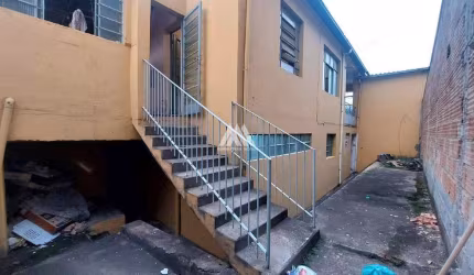 Vendo casa em Itaúna em excelente localização!