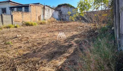 Vendo lote em Itaúna com ótima localização!