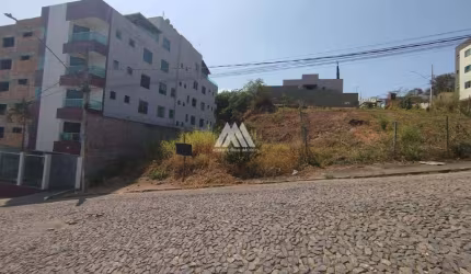Vendo lote em Itaúna com ótima localização!