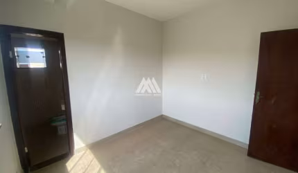 Vendo apartamento em Itaúna com excelente localização!