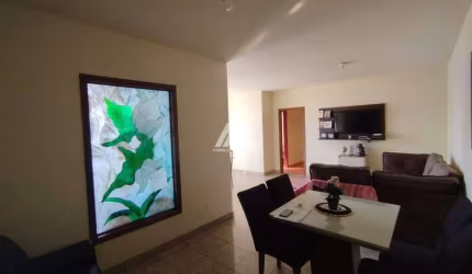 Vendo apartamento em Itaúna com excelente localização!