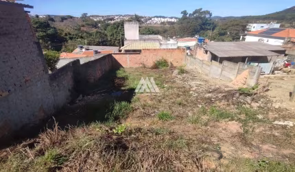 Vendo lote em Itaúna em excelente localização!