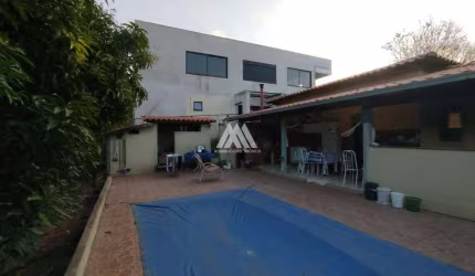 Vendo chácara em Itaúna em excelente localização!