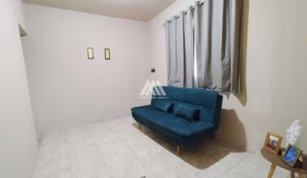 Vendo casa em Itaúna em excelente localização!