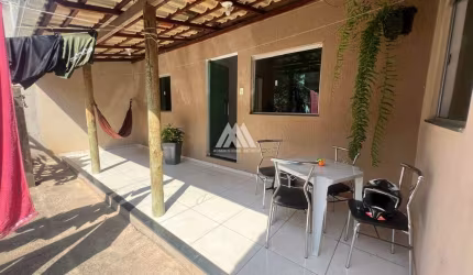 Vendo casa em Itaúna em excelente localização!