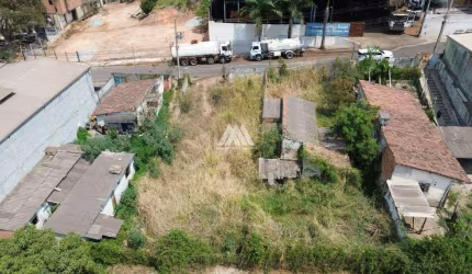 Vendo lote em Itaúna com ótima localização!