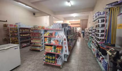 Vendo prédio comercial em Itaúna com excelente localização!