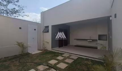 Vendo casa em Itaúna em excelente localização na região central!