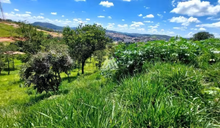 Vendo lote em Itaúna com ótima localização!