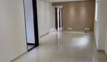 Vendo casa em Itaúna com 03 quartos com garagem em ótima localização