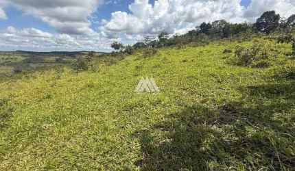 Vendo chácara em Itatiaiuçu de 20000m² com excelente localização.