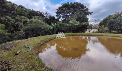 Vendo chácara de 3000m² com excelente localização.