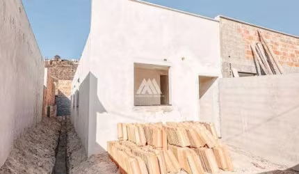 Vendo casa em Itaúna em fase de acabamento em bairro novo!