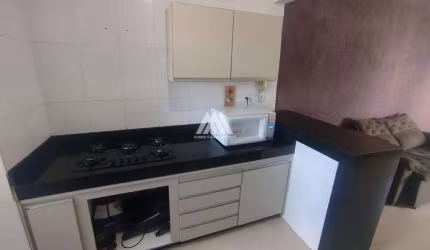 Vendo apartamento em Itaúna com 03 quartos com excelente localização.