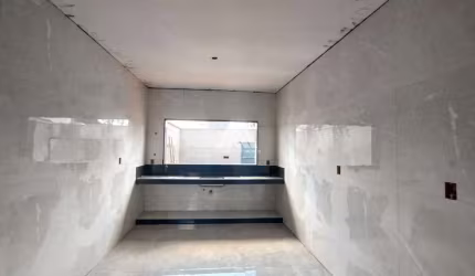 Vendo casa em Itaúna em excelente localização!
