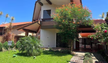 Sobrado com 2 dormitórios à venda, 204 m² por R$ 1.540.000 - Centro - Bertioga/SP
