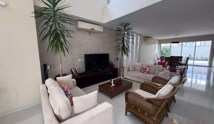 Sobrado com 5 dormitórios à venda, 375 m² por R$ 2.650.000,00 - Centro - Bertioga/SP