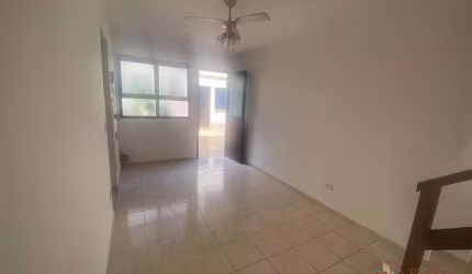 Village com 2 dormitórios à venda, 61 m² por R$ 370.000,00 - Centro - Bertioga/SP