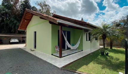 Casa com 3 quartos à venda no Estrada das Areias, Indaial , 230 m2 por R$ 640.000