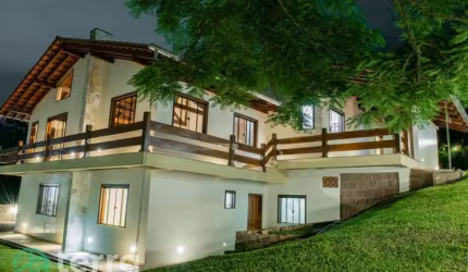Casa com 4 quartos à venda no Pomeranos, Timbó  por R$ 1.700.000